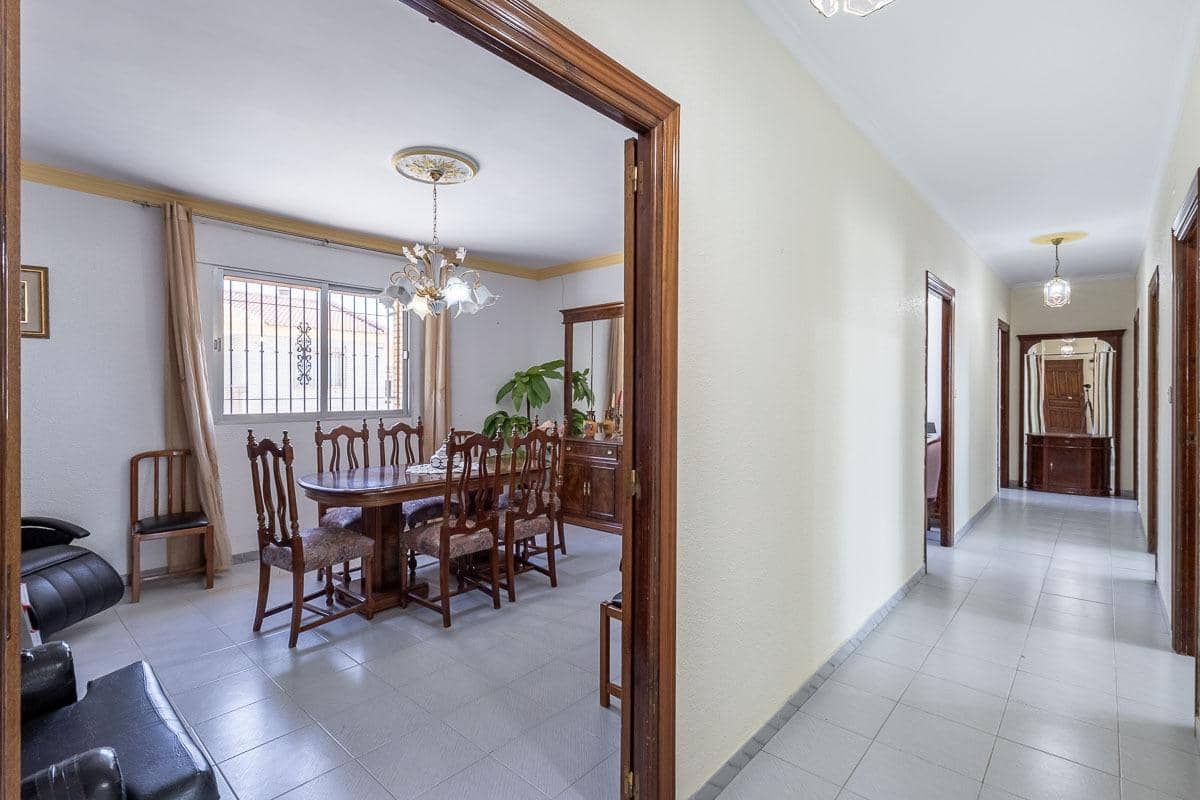 4 bedroom Villa for sale in Lachar with garage - € 239,000 (Ref: 9916576)