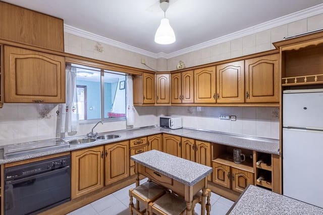 4 camera da letto Villa in vendita in Láchar con garage - 239.000 € (Rif: 9916576)