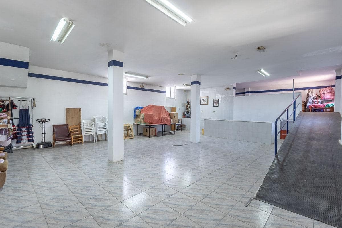4 bedroom Villa for sale in Lachar with garage - € 239,000 (Ref: 9916576)