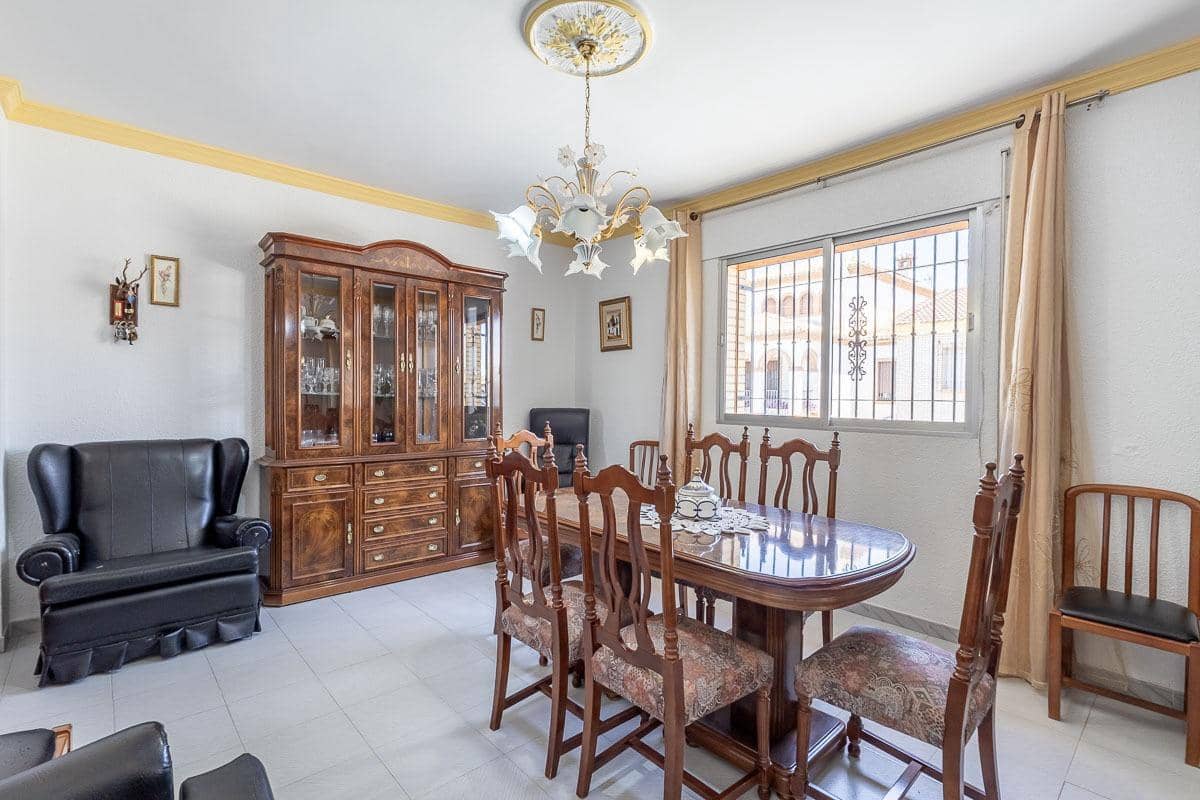4 bedroom Villa for sale in Lachar with garage - € 239,000 (Ref: 9916576)
