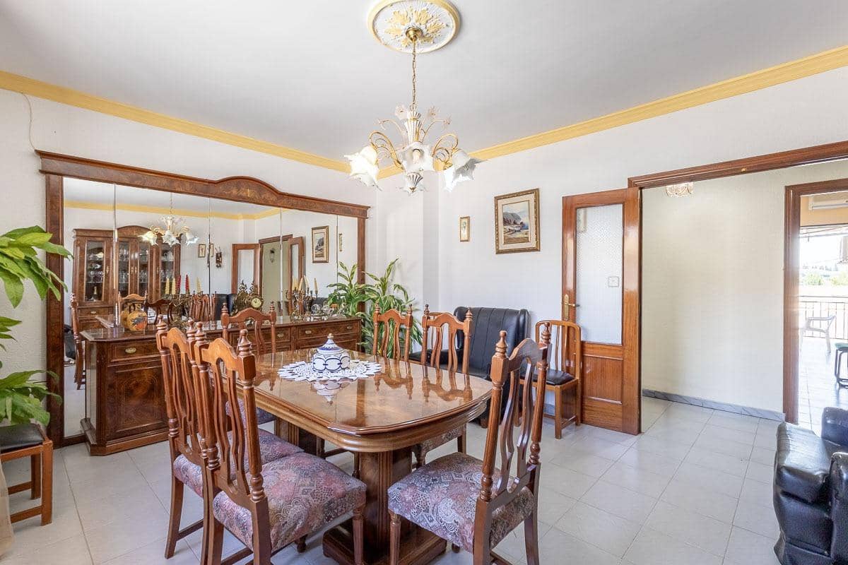 4 bedroom Villa for sale in Lachar with garage - € 239,000 (Ref: 9916576)