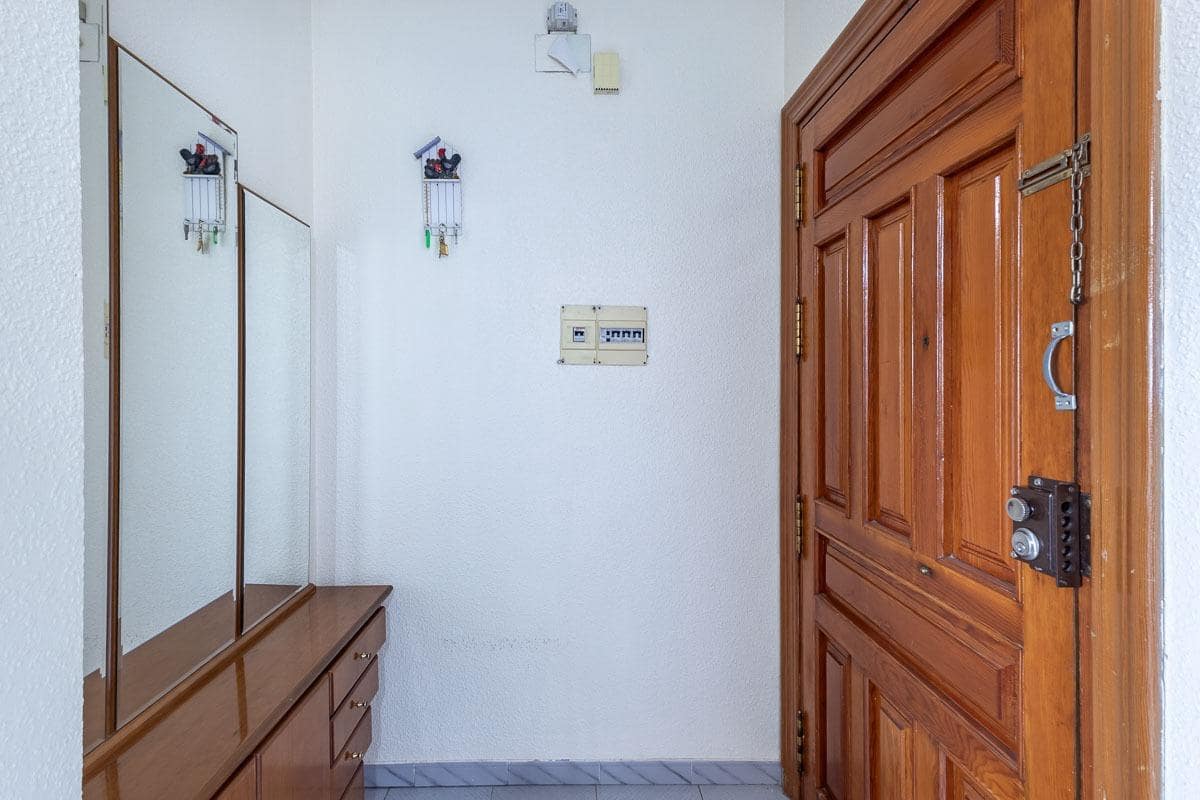 4 bedroom Villa for sale in Lachar with garage - € 239,000 (Ref: 9916576)