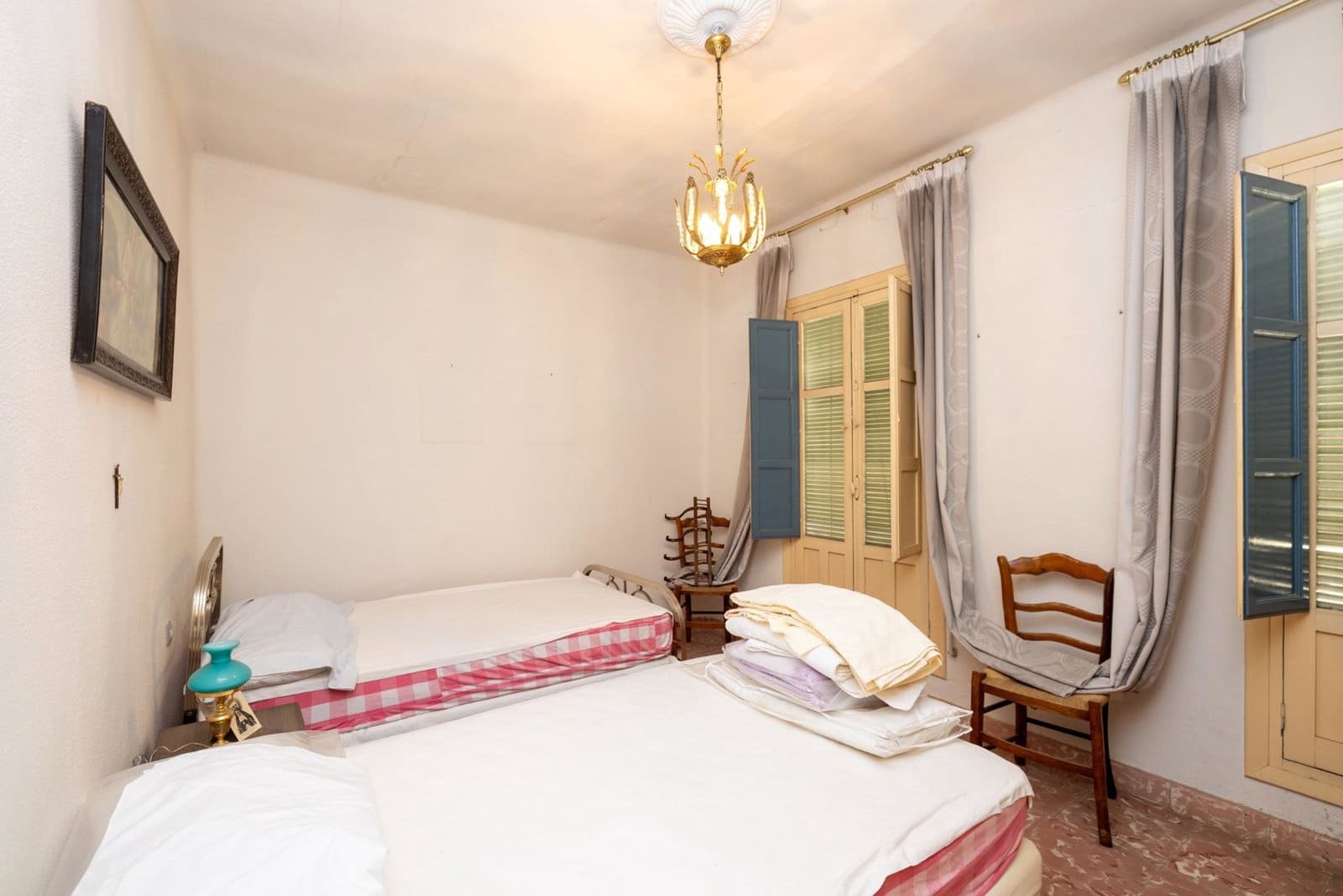 6 sovrum Villa till salu i Granada stad - 149 000 € (Ref: 9916577)