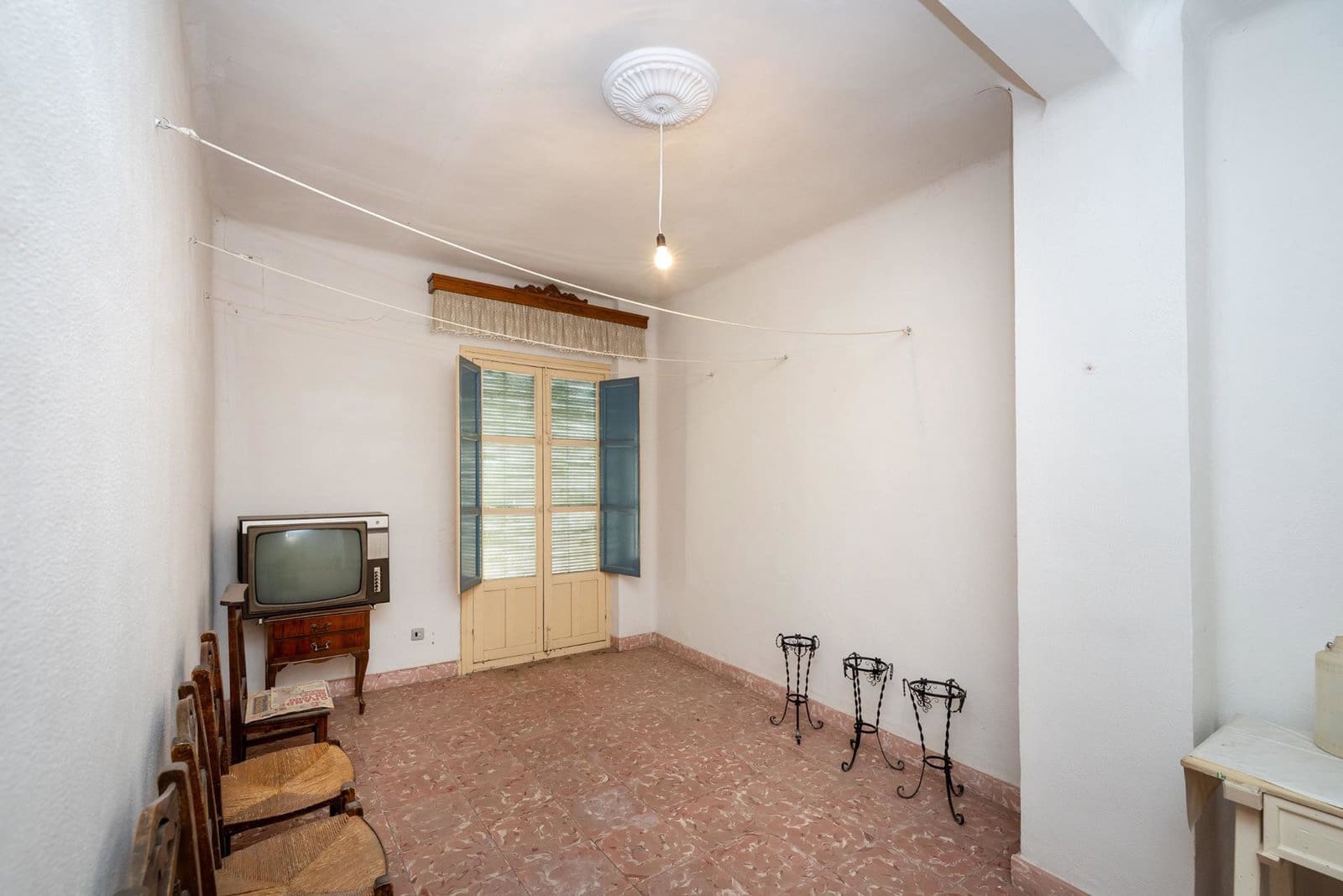 6 sovrum Villa till salu i Granada stad - 149 000 € (Ref: 9916577)