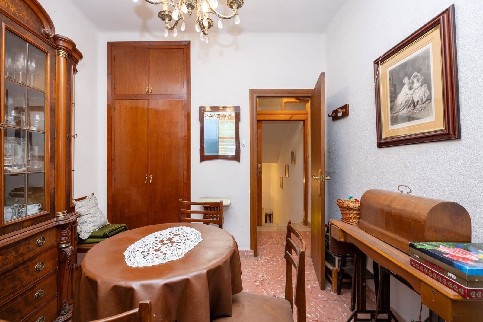 6 sovrum Villa till salu i Granada stad - 149 000 € (Ref: 9916577)