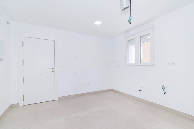 2 slaapkamer Appartement te koop in Atarfe - € 138.000 (Ref: 9916580)
