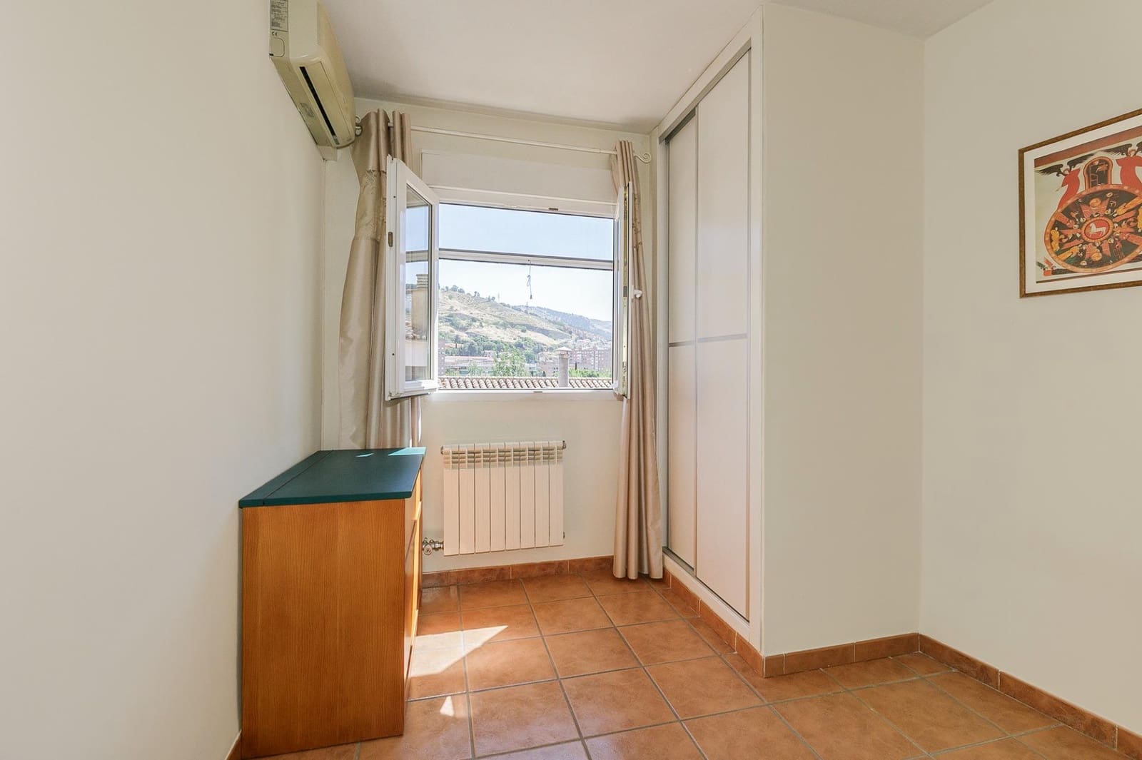 5 soveværelse Rækkehus til salg i Granada by med garage - € 550.000 (Ref: 9916581)