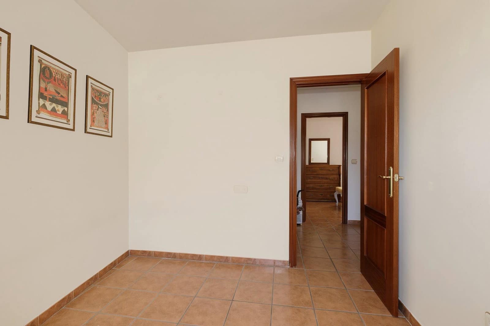 5 quarto Moradia em Banda para venda em Granada cidade com garagem - 505 000 € (Ref: 9916581)