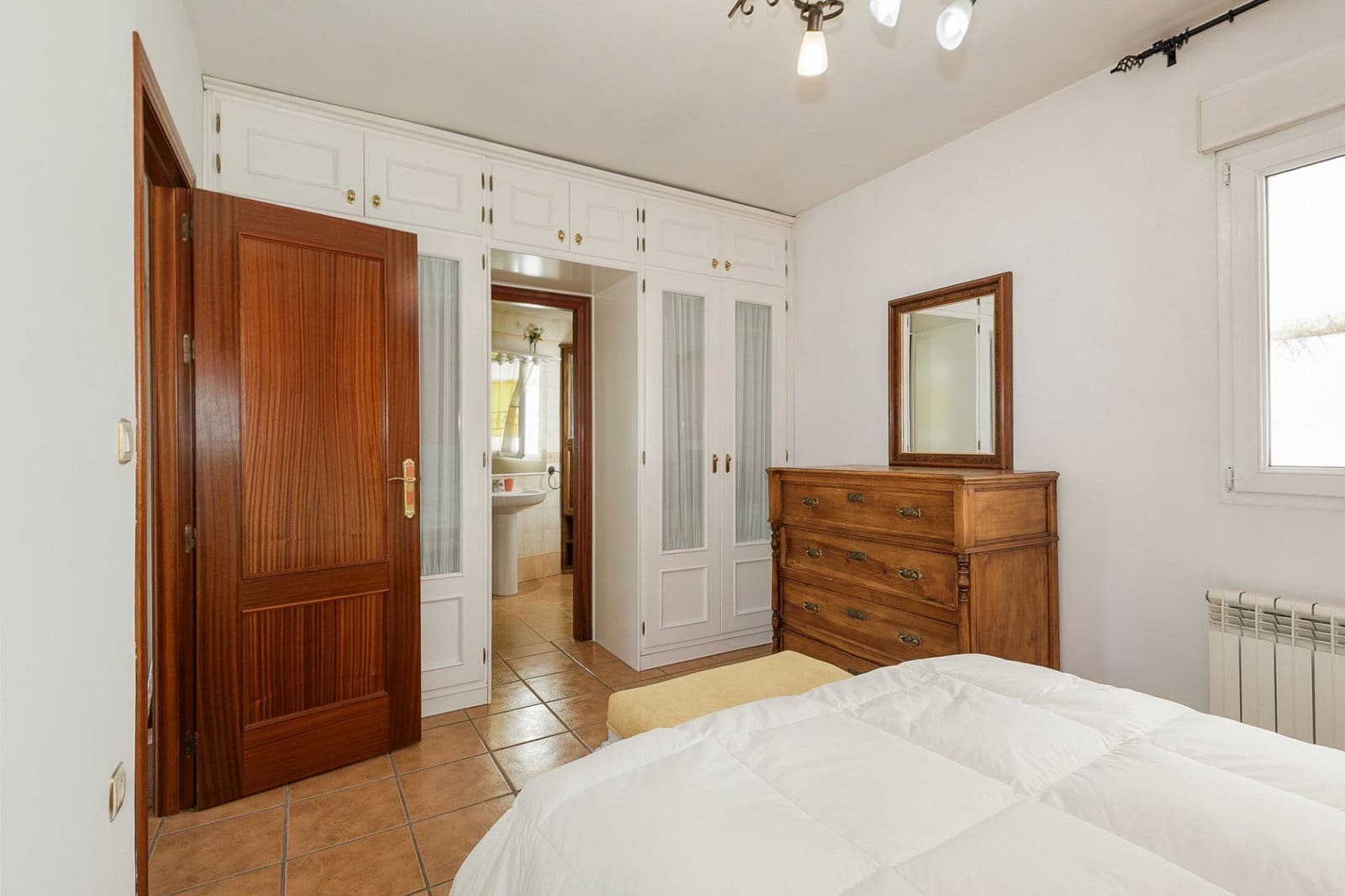 5 quarto Moradia em Banda para venda em Granada cidade com garagem - 505 000 € (Ref: 9916581)