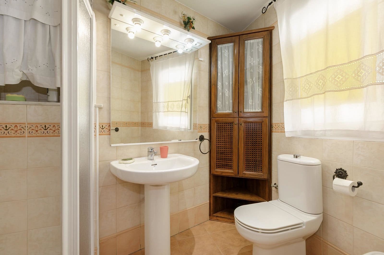 5 quarto Moradia em Banda para venda em Granada cidade com garagem - 505 000 € (Ref: 9916581)