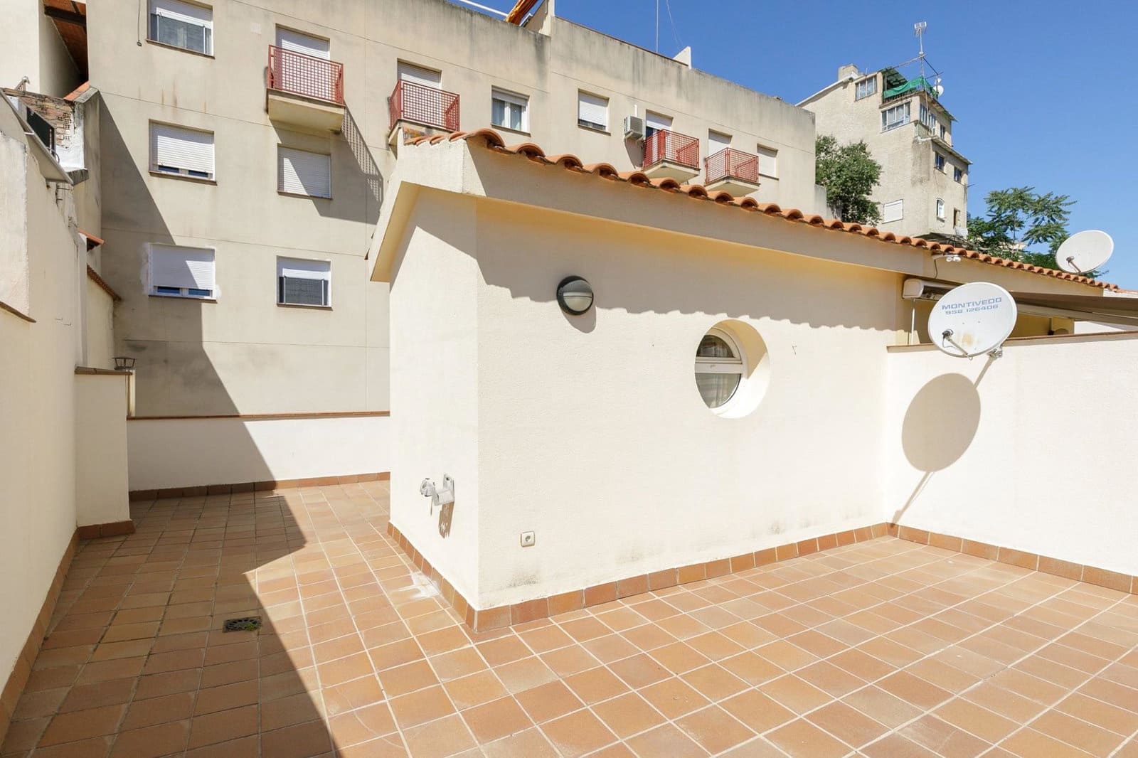 5 quarto Moradia em Banda para venda em Granada cidade com garagem - 505 000 € (Ref: 9916581)