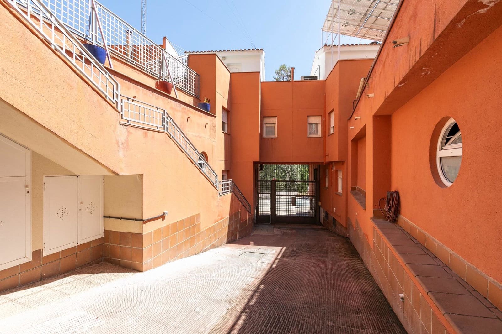 5 quarto Moradia em Banda para venda em Granada cidade com garagem - 505 000 € (Ref: 9916581)