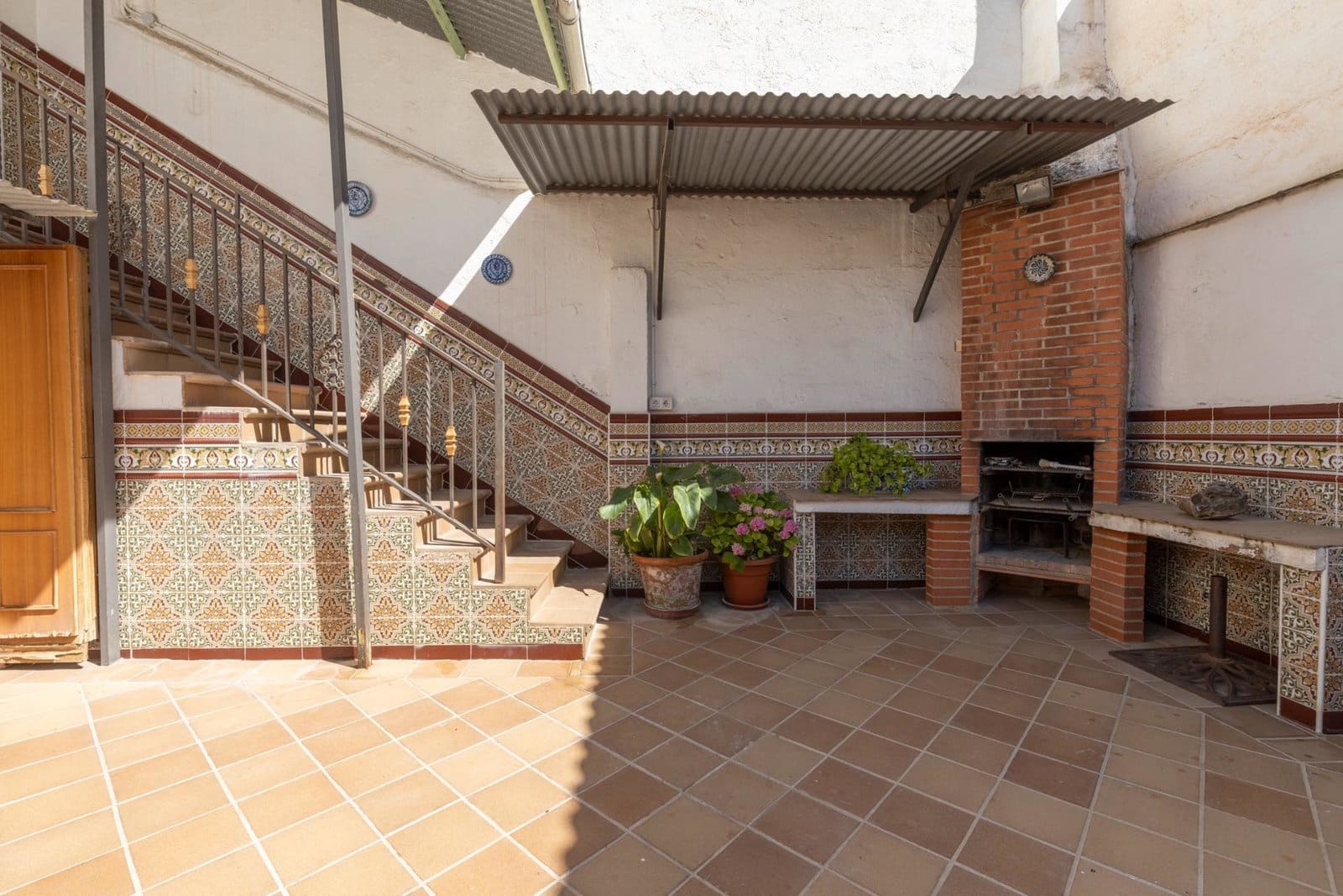 3 soveværelse Villa til salg i La Zubia med garage - € 239.000 (Ref: 9916582)