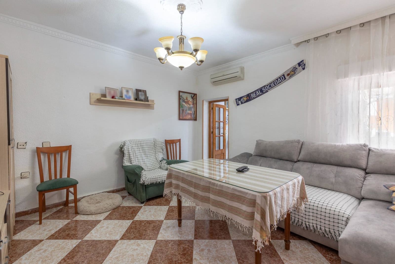 3 soveværelse Villa til salg i La Zubia med garage - € 239.000 (Ref: 9916582)