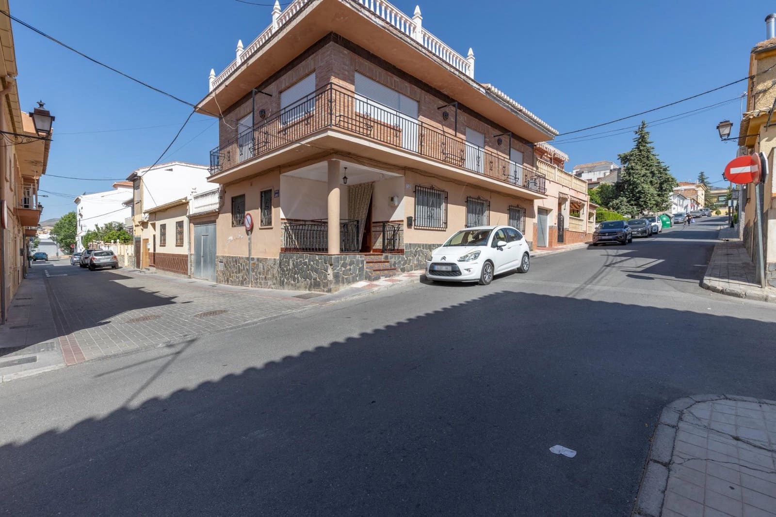3 soveværelse Villa til salg i La Zubia med garage - € 239.000 (Ref: 9916582)