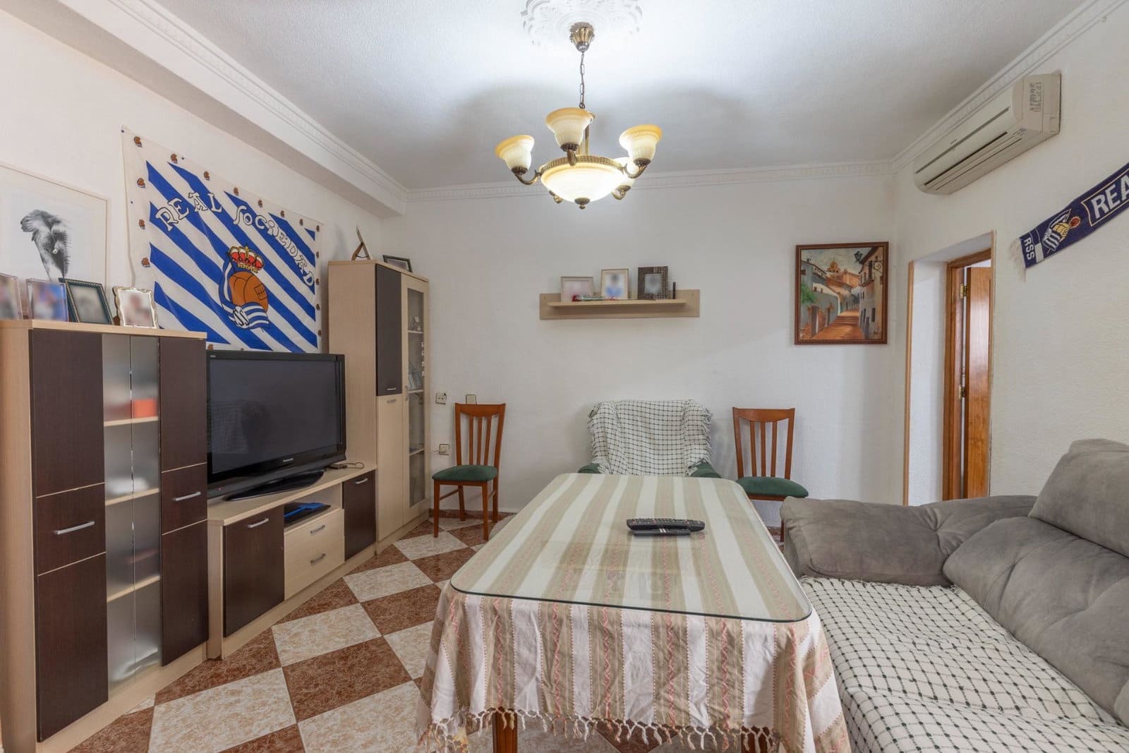 3 soveværelse Villa til salg i La Zubia med garage - € 239.000 (Ref: 9916582)