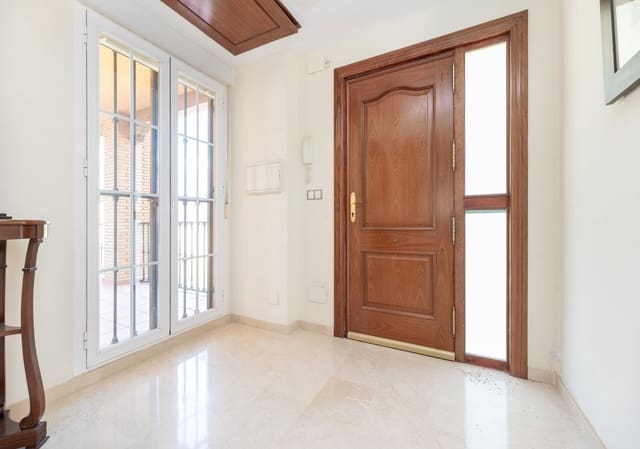 5 slaapkamer Villa te koop in Dílar met zwembad garage - € 390.000 (Ref: 9916585)