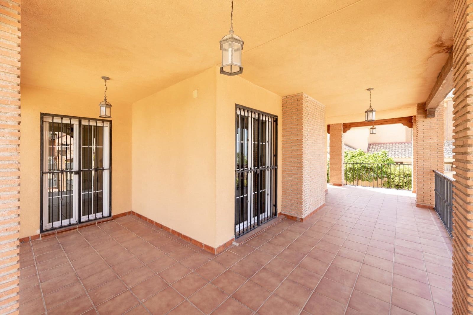 5 sovrum Villa till salu i Dilar med pool garage - 375 000 € (Ref: 9916585)