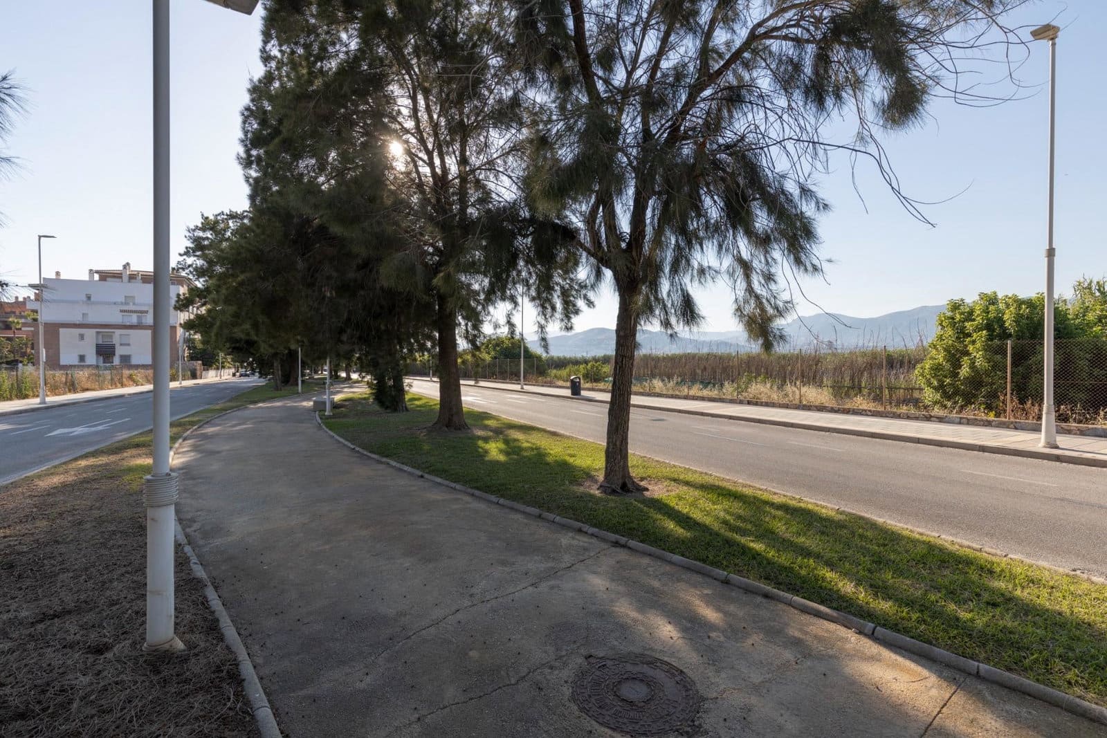Grunde uden byggetilladelser til salg i Motril - € 70.000 (Ref: 9916586)