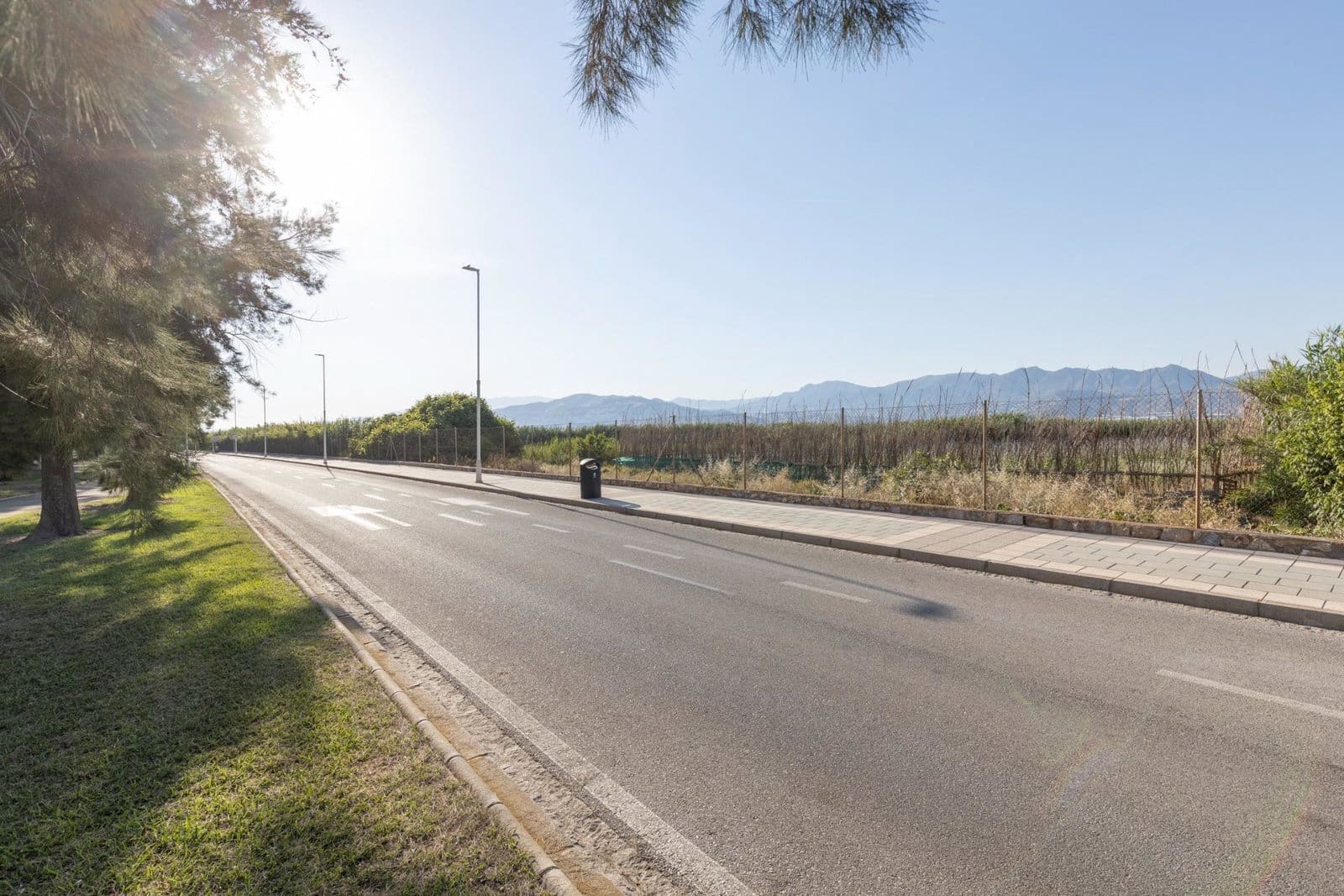 Grunde uden byggetilladelser til salg i Motril - € 70.000 (Ref: 9916586)