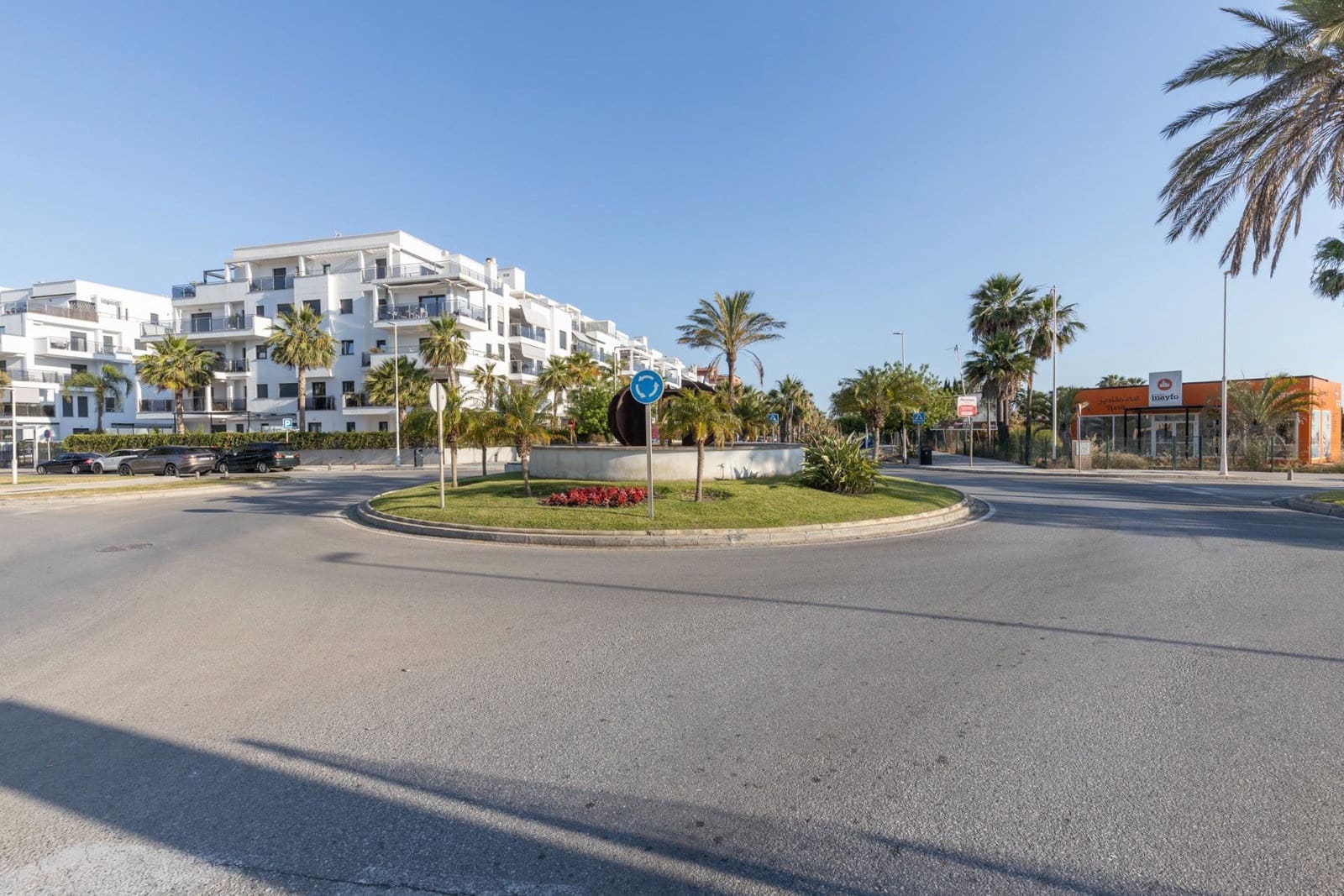 Grunde uden byggetilladelser til salg i Motril - € 70.000 (Ref: 9916586)