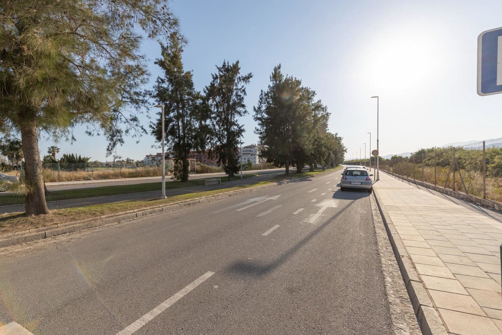 Grunde uden byggetilladelser til salg i Motril - € 70.000 (Ref: 9916586)