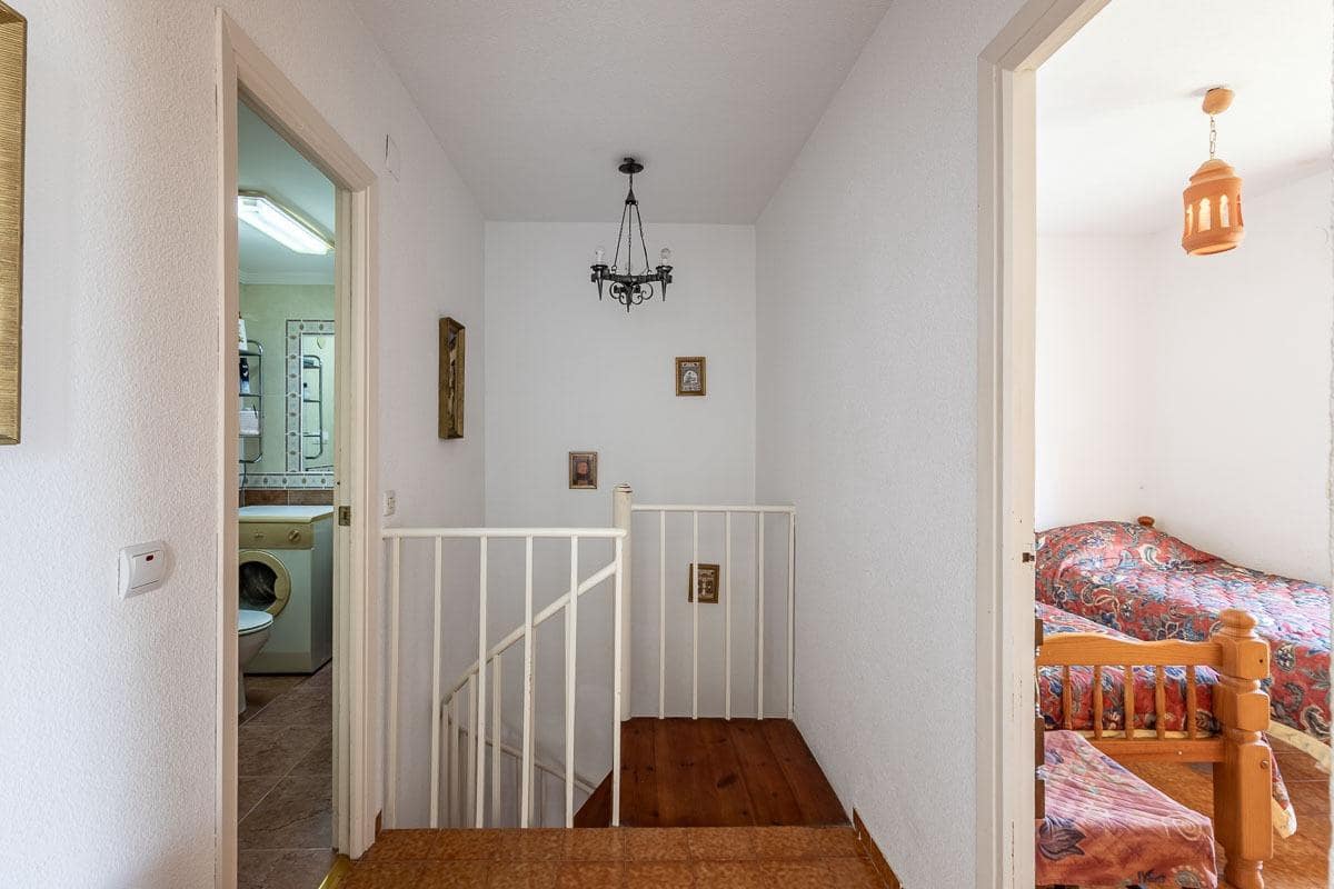 3 quarto Apartamento para venda em Salobrena com piscina - 259 000 € (Ref: 9916587)