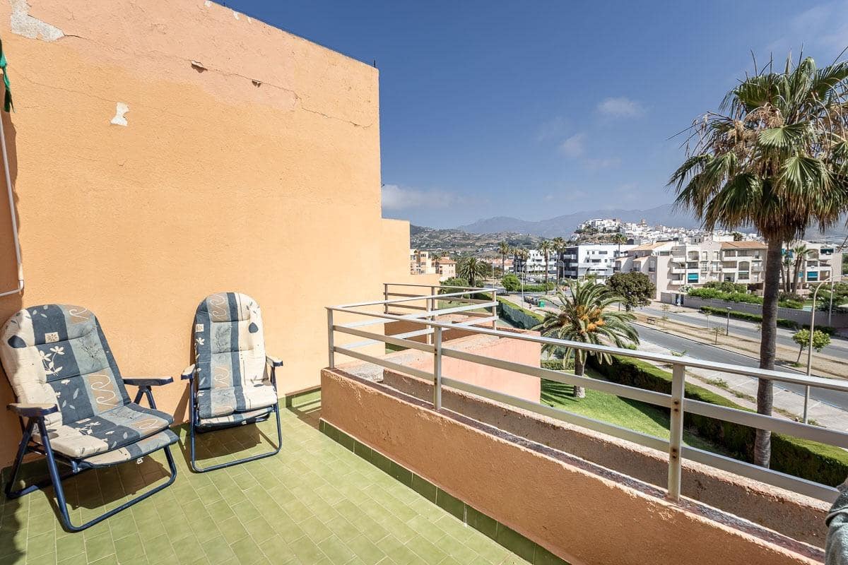 3 quarto Apartamento para venda em Salobrena com piscina - 259 000 € (Ref: 9916587)