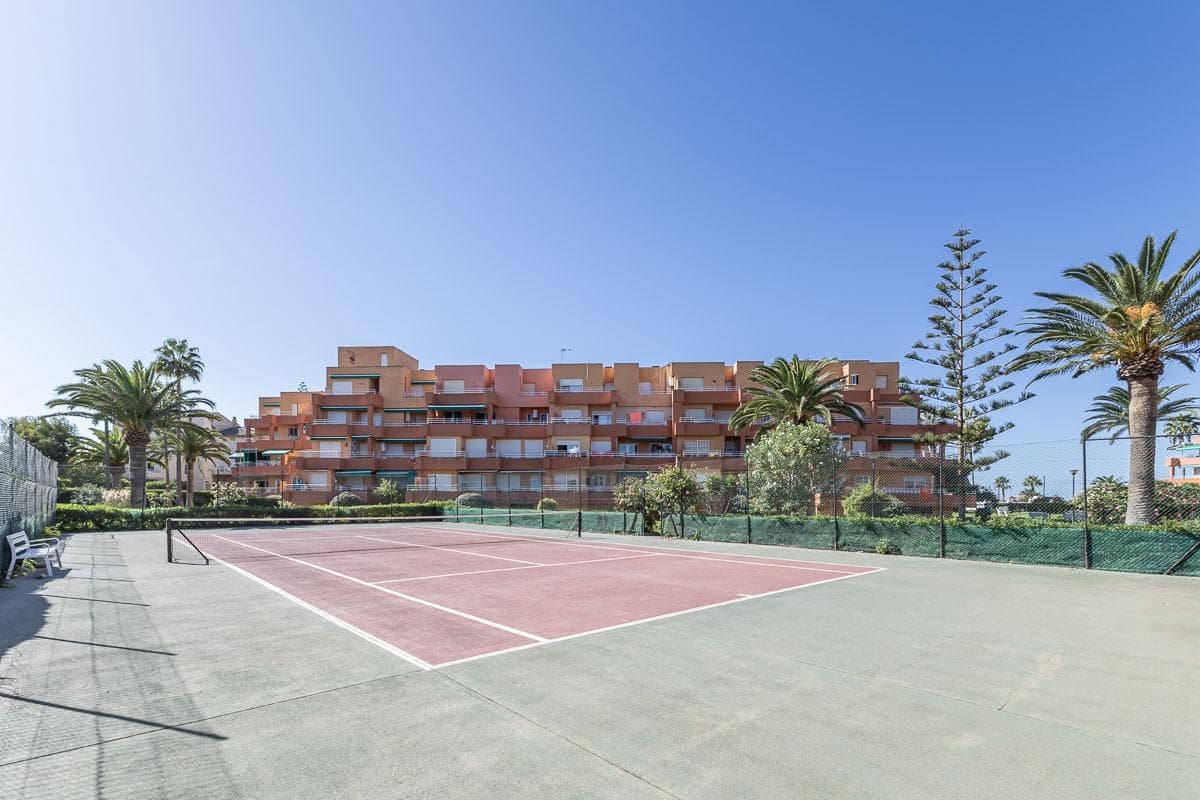 3 quarto Apartamento para venda em Salobrena com piscina - 259 000 € (Ref: 9916587)