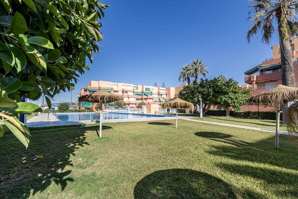 3 quarto Apartamento para venda em Salobrena com piscina - 259 000 € (Ref: 9916587)