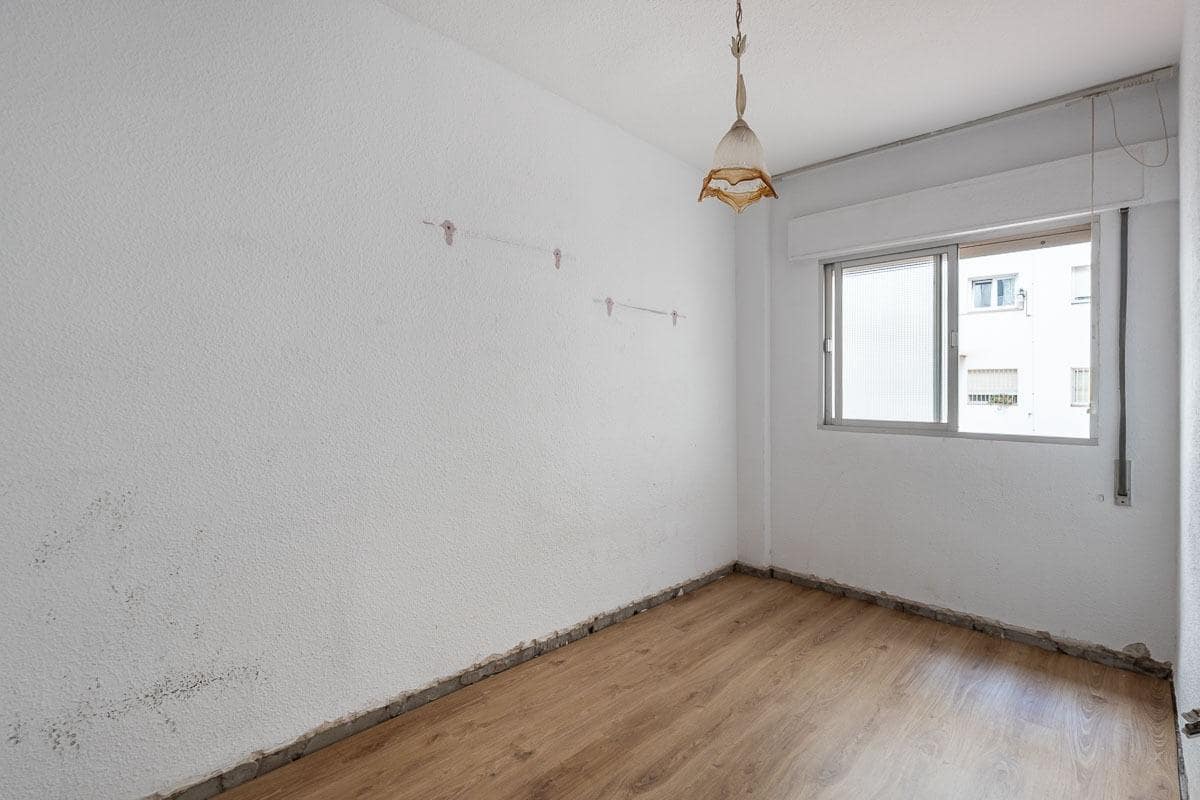 3 slaapkamer Appartement te koop in Granada stad - € 229.000 (Ref: 9916589)