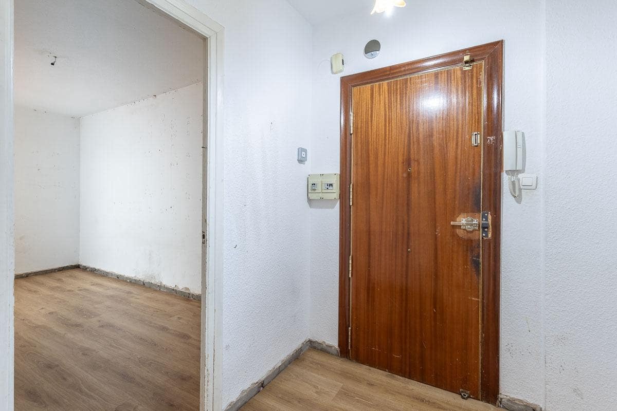 3 slaapkamer Appartement te koop in Granada stad - € 229.000 (Ref: 9916589)