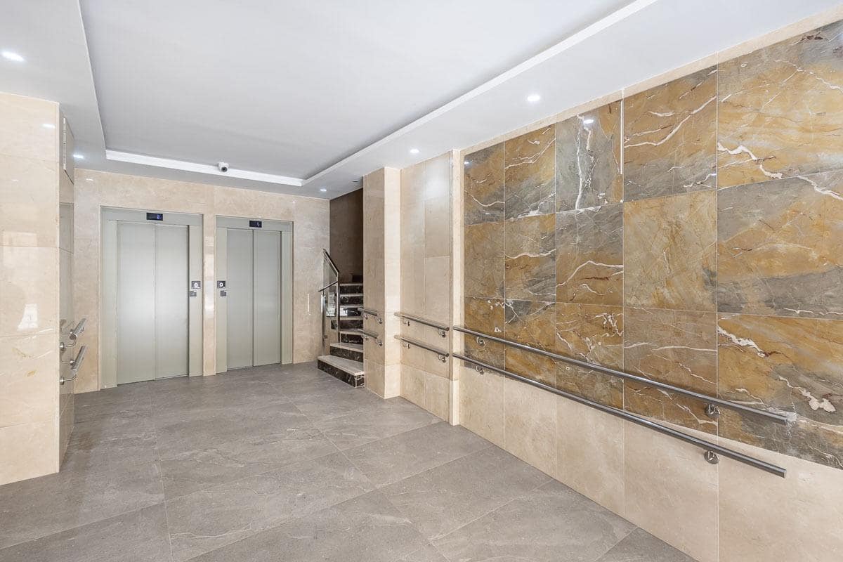 3 slaapkamer Appartement te koop in Granada stad - € 229.000 (Ref: 9916589)