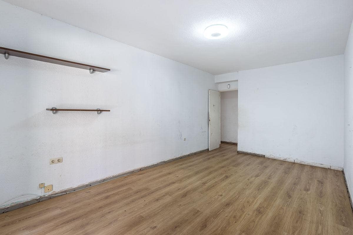 3 slaapkamer Appartement te koop in Granada stad - € 229.000 (Ref: 9916589)