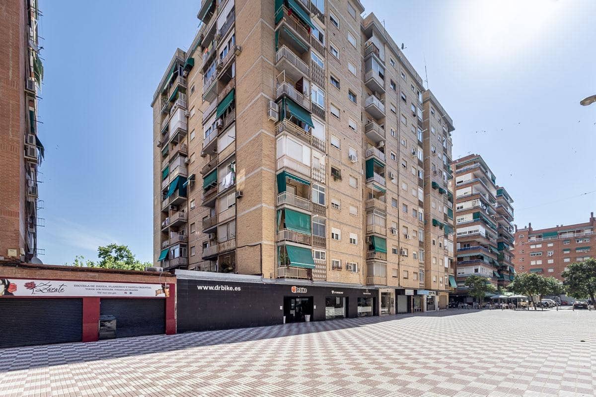 3 slaapkamer Appartement te koop in Granada stad - € 229.000 (Ref: 9916589)