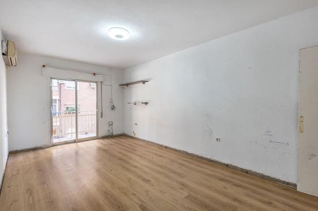 3 sypialnia Apartament na sprzedaż w Centro - Sagrario, Miasto Grenada - 229 000 € (Ref: 9916589)
