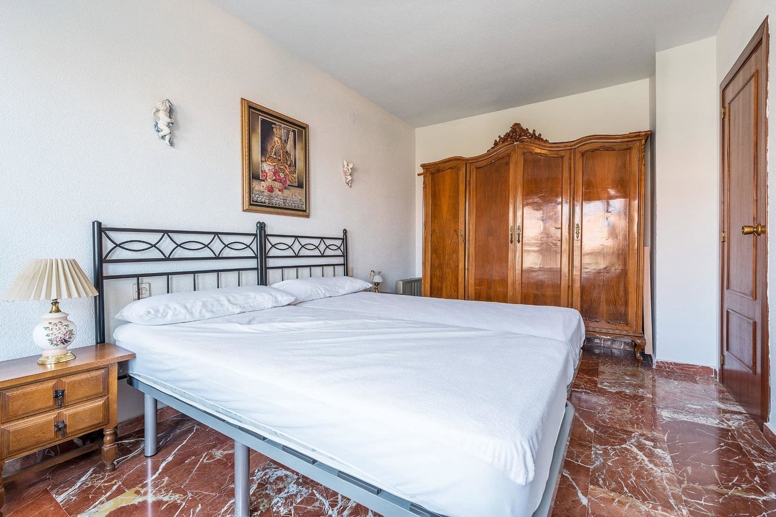 2 soveværelse Lejlighed til salg i Granada by - € 235.000 (Ref: 9916590)