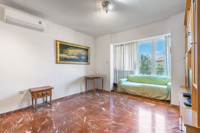 2 Zimmer Apartment zu verkaufen in Centro - Sagrario, Granada Stadt - 245.000 € (Ref: 9916590)