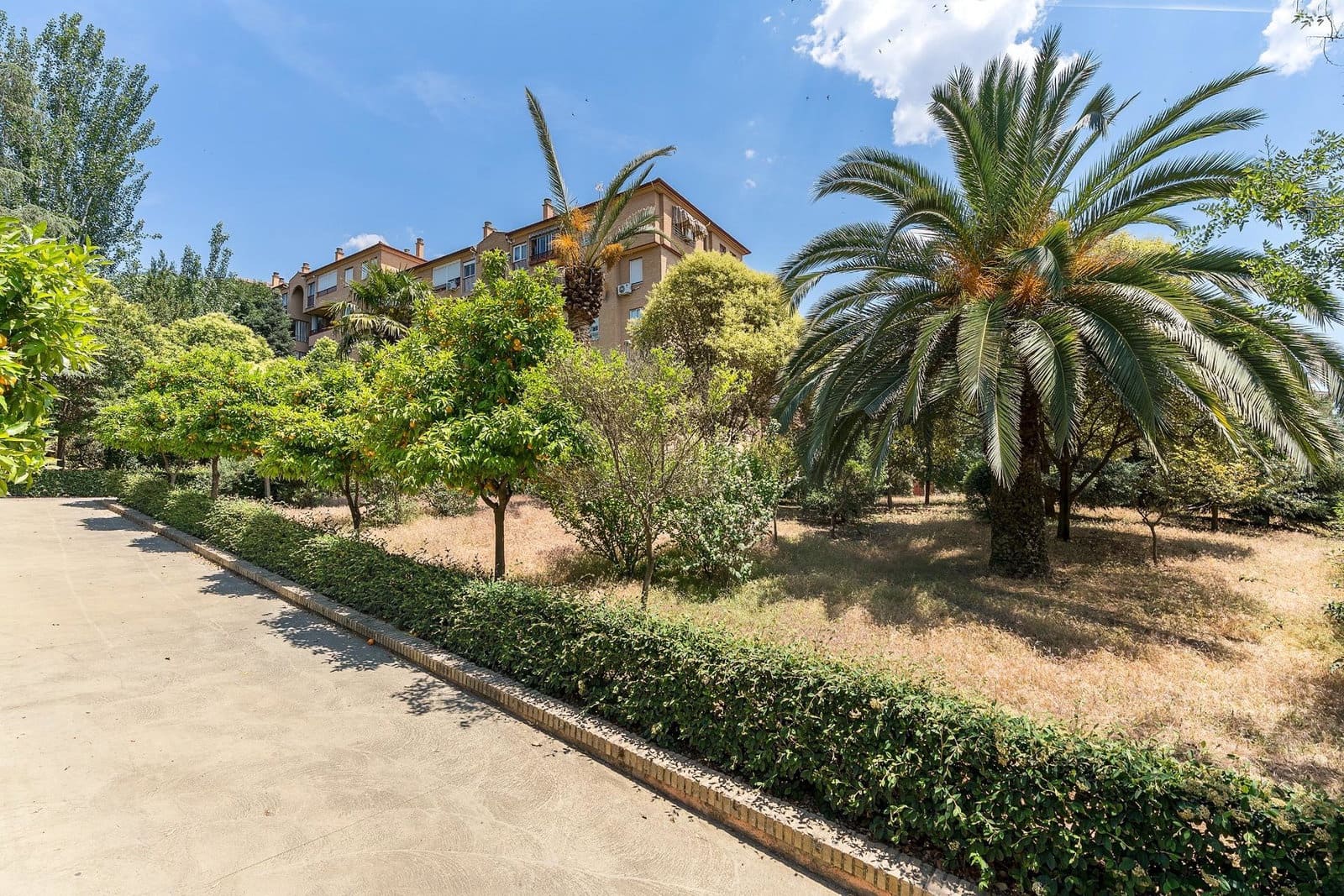 2 soveværelse Lejlighed til salg i Granada by - € 235.000 (Ref: 9916590)