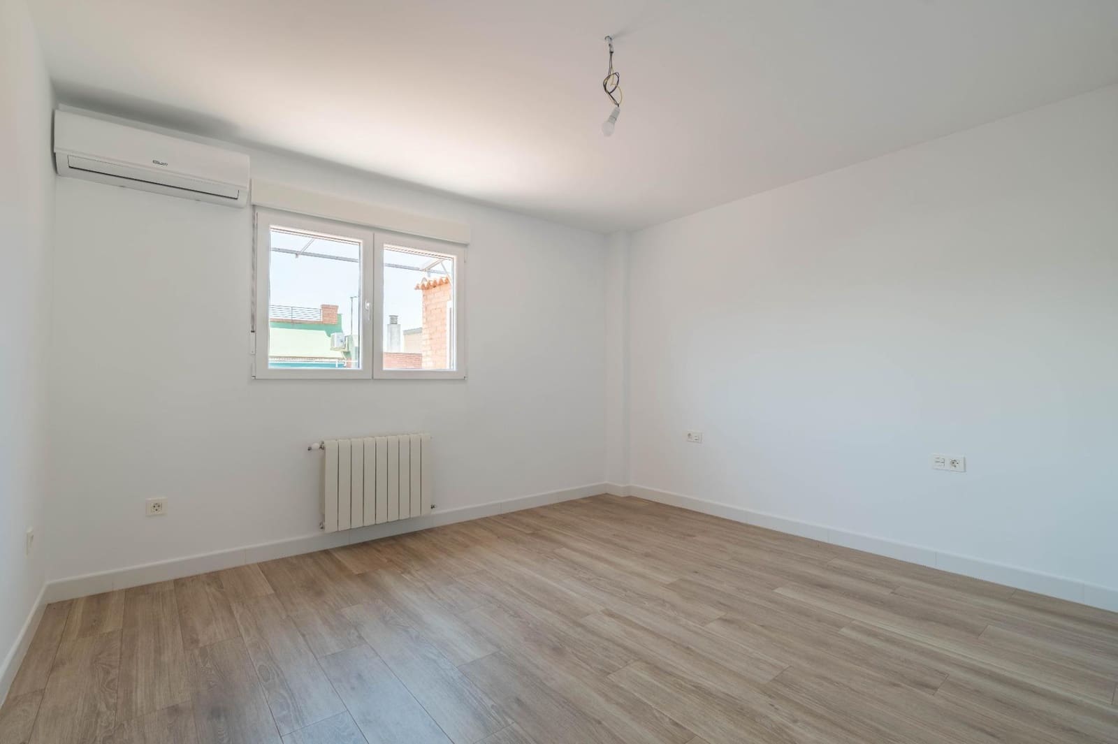 4 slaapkamer Penthouse te koop in Granada stad - € 575.000 (Ref: 9916593)
