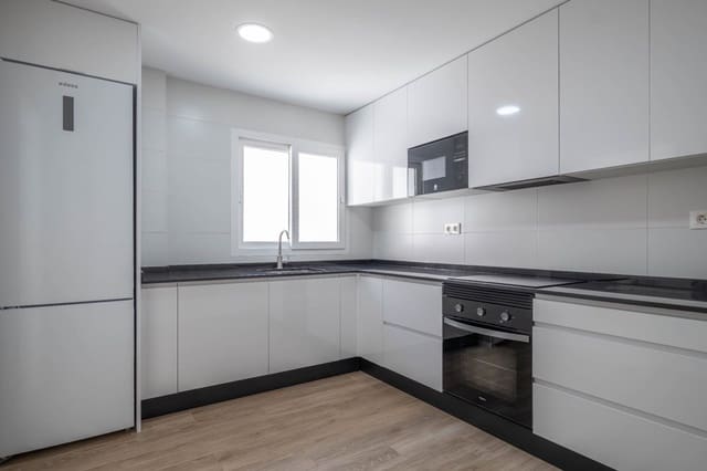 4 sypialnia Penthouse na sprzedaż w Centro - Sagrario, Miasto Grenada - 575 000 € (Ref: 9916593)