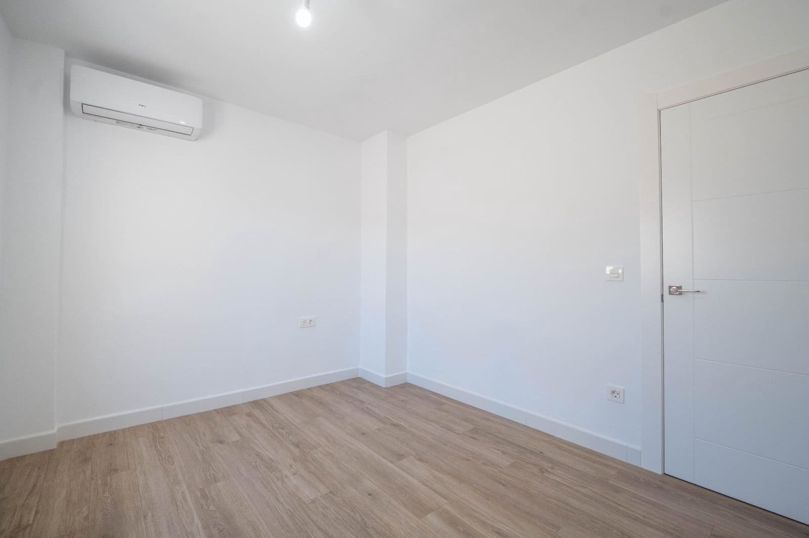 4 slaapkamer Penthouse te koop in Granada stad - € 575.000 (Ref: 9916593)