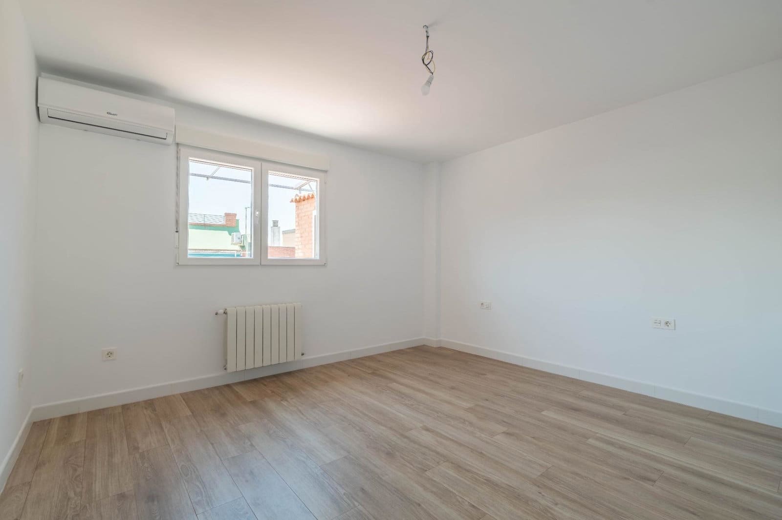 4 slaapkamer Penthouse te koop in Granada stad - € 575.000 (Ref: 9916593)