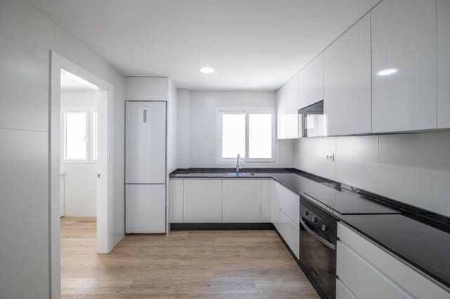 4 sypialnia Penthouse na sprzedaż w Centro - Sagrario, Miasto Grenada - 575 000 € (Ref: 9916593)