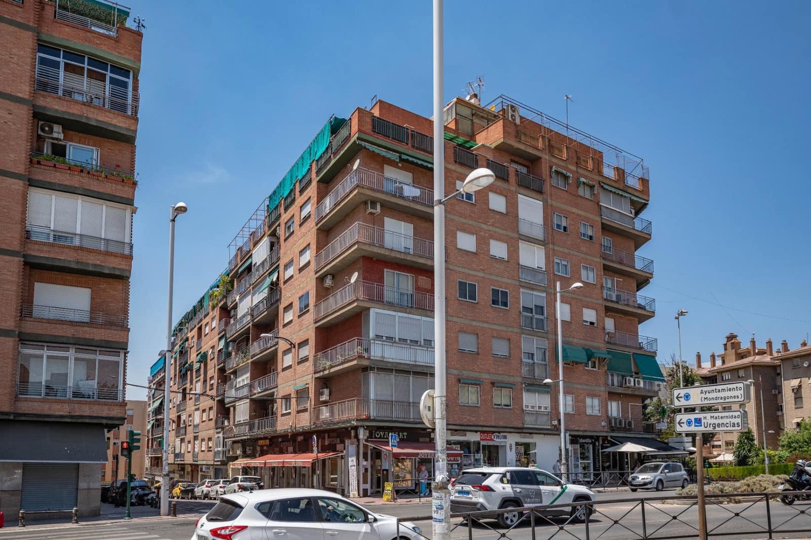 4 slaapkamer Penthouse te koop in Granada stad - € 575.000 (Ref: 9916593)