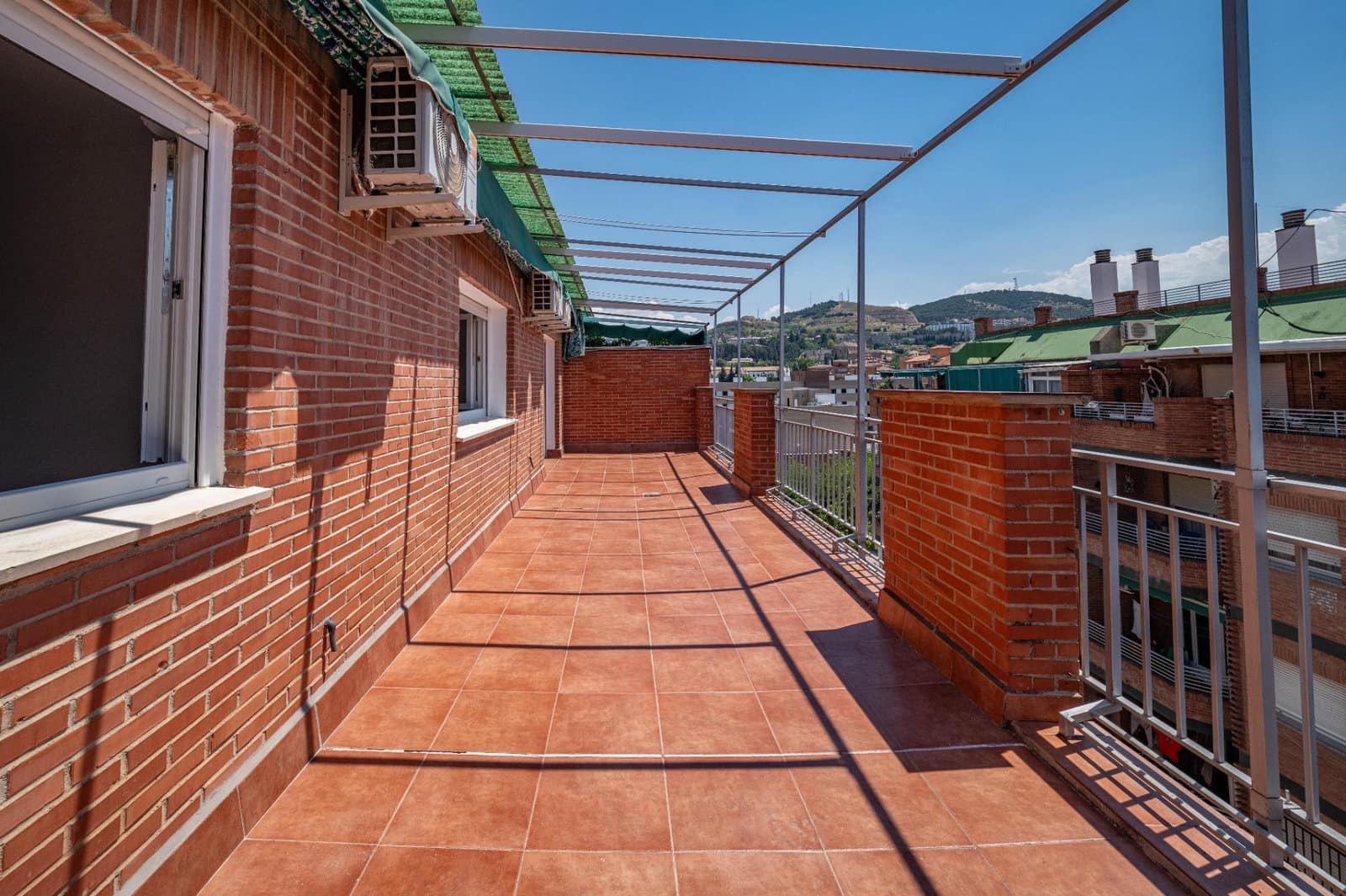 4 slaapkamer Penthouse te koop in Granada stad - € 575.000 (Ref: 9916593)