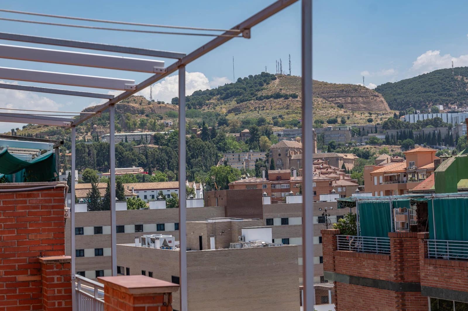 4 slaapkamer Penthouse te koop in Granada stad - € 575.000 (Ref: 9916593)