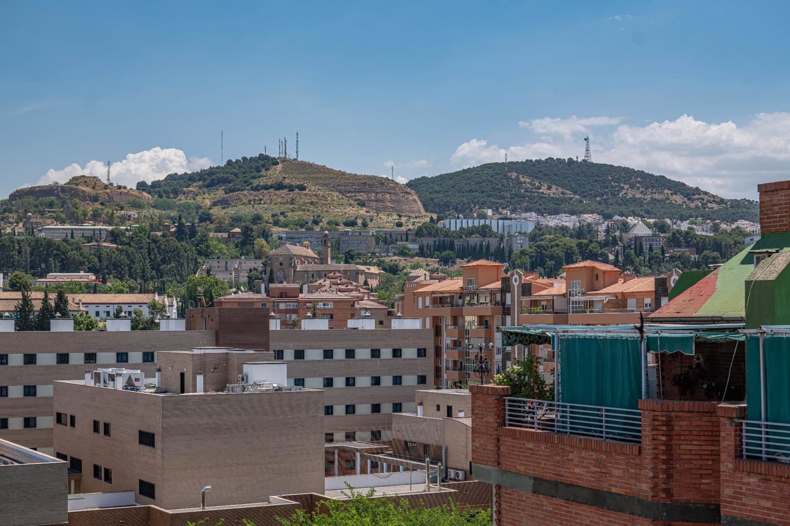 4 slaapkamer Penthouse te koop in Granada stad - € 575.000 (Ref: 9916593)