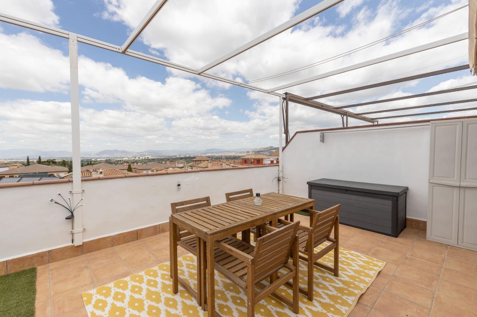 2 slaapkamer Penthouse te koop in La Zubia met garage - € 265.000 (Ref: 9916594)