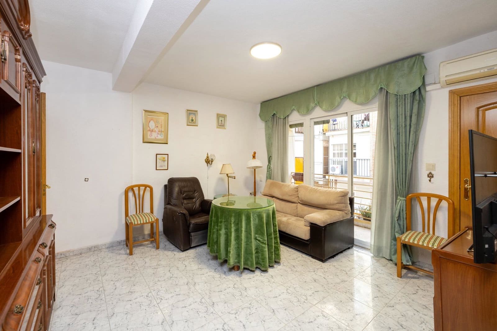 6 slaapkamer Appartement te koop in Granada stad - € 259.000 (Ref: 9916595)